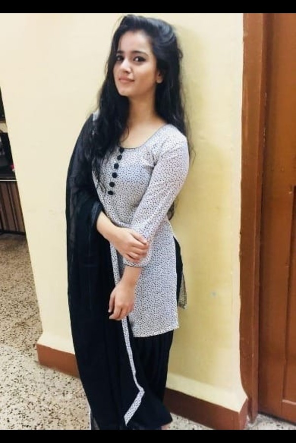 cheap call girls in Shivaji Stadium